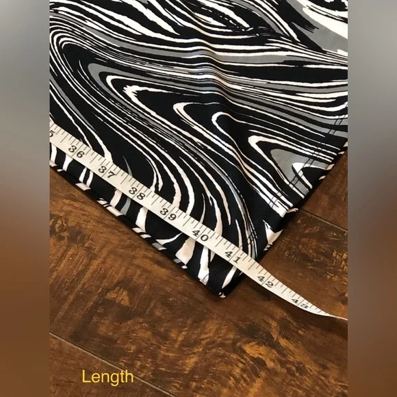 Bar III Plus Size Swirl-Print Flare-Leg Pants, Size 4X Black & White NWT - Picture 12 of 13